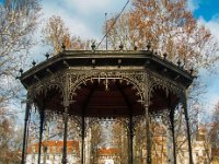 Zrinjevac, glazbeni paviljon  1892. – Glazbeni paviljon (Bollé) darovao je židovski veletrgovac i poduzetnik Prister.